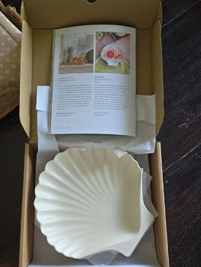 Jilly Box Shell Plate Set